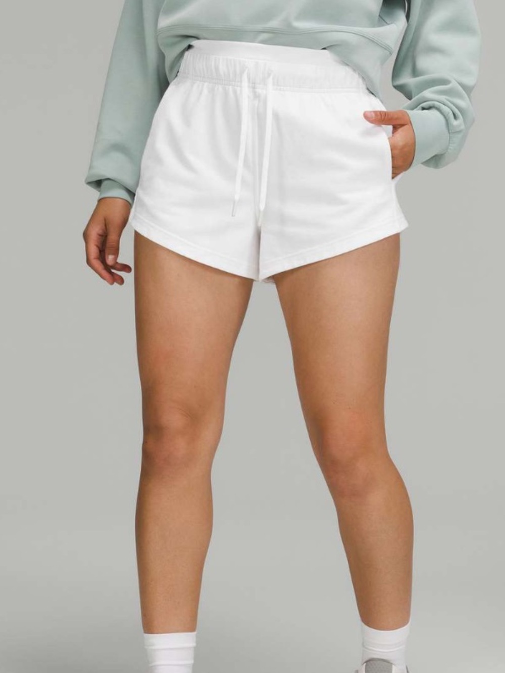 Lululemon Inner Glow High-Rise Short 3"
White